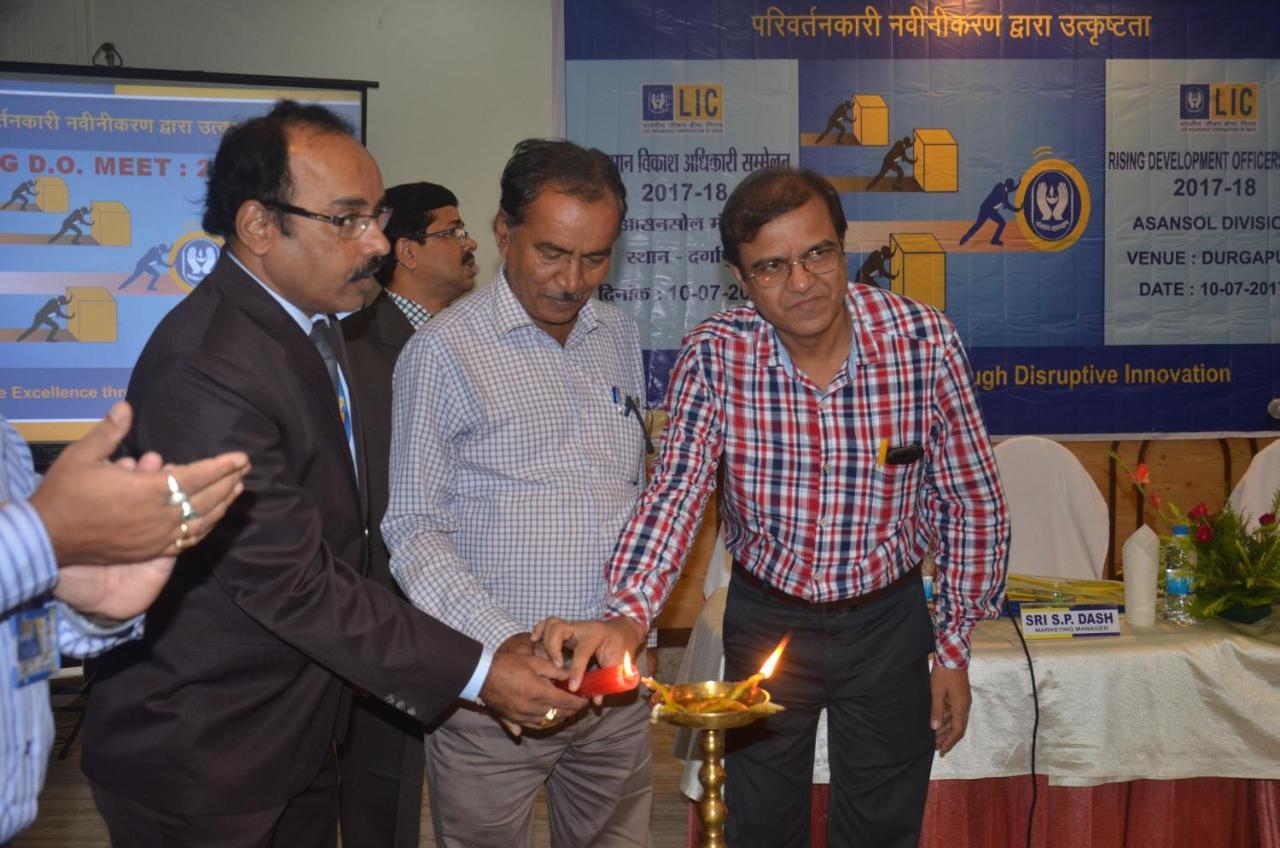 Hotel Pritika Durgāpur Eksteriør billede